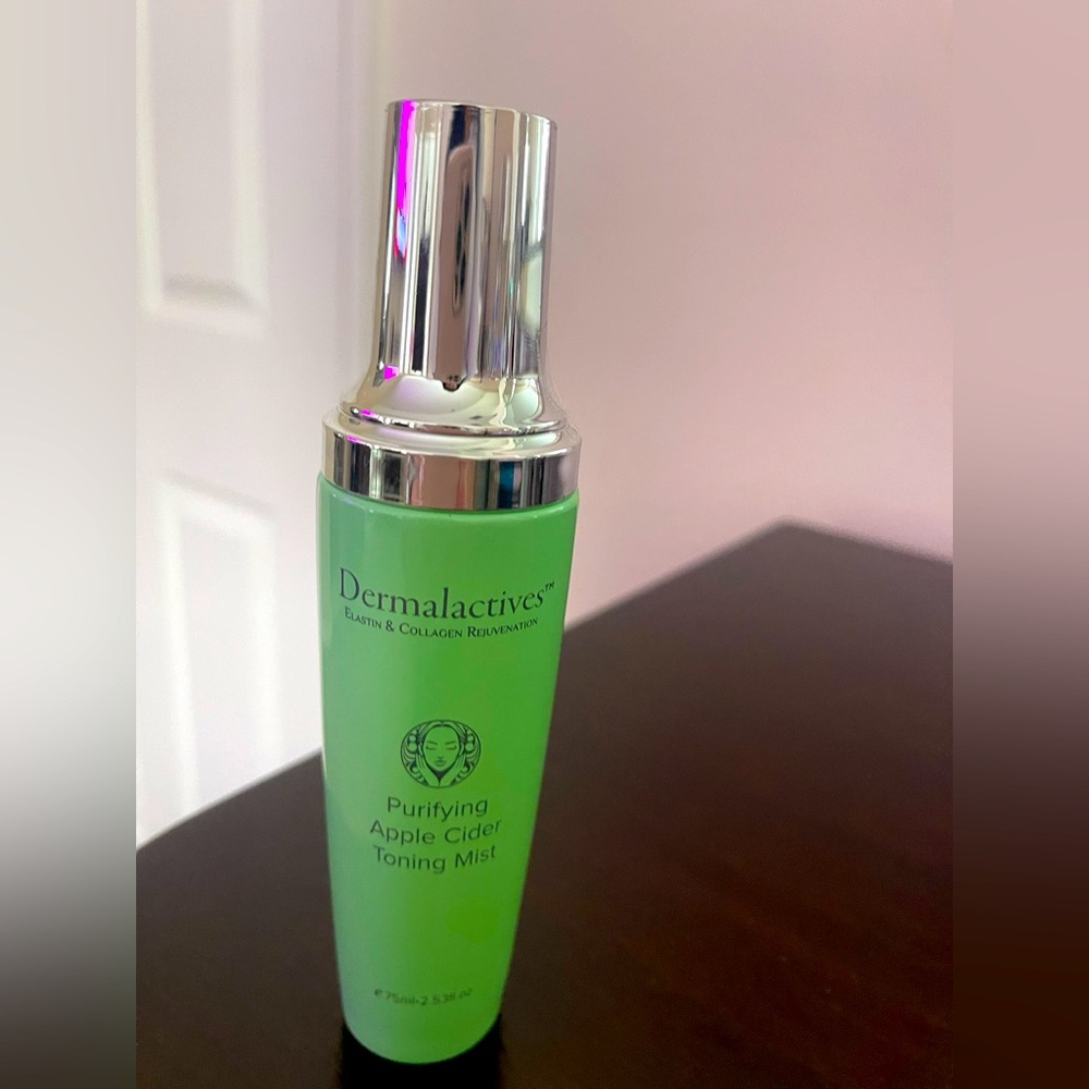 Dermalactives Purifying apple cider toning mist